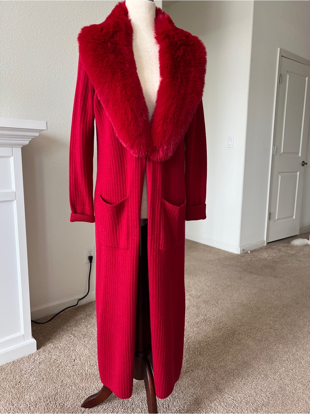 Boston Proper Vibrant Red Ribbed Faux Fur Collar Cardigan - Picture 2 of 4